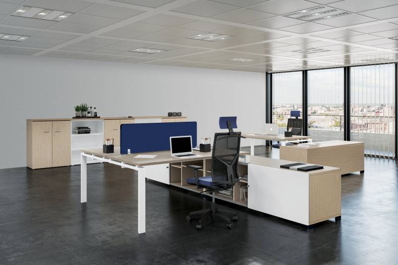 Bureaux opératifs ASTRO- Bureaux partagés face à face à Nîmes