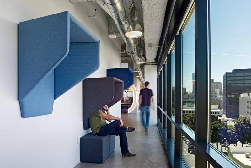 Cabine téléphone acoustique à Marseille