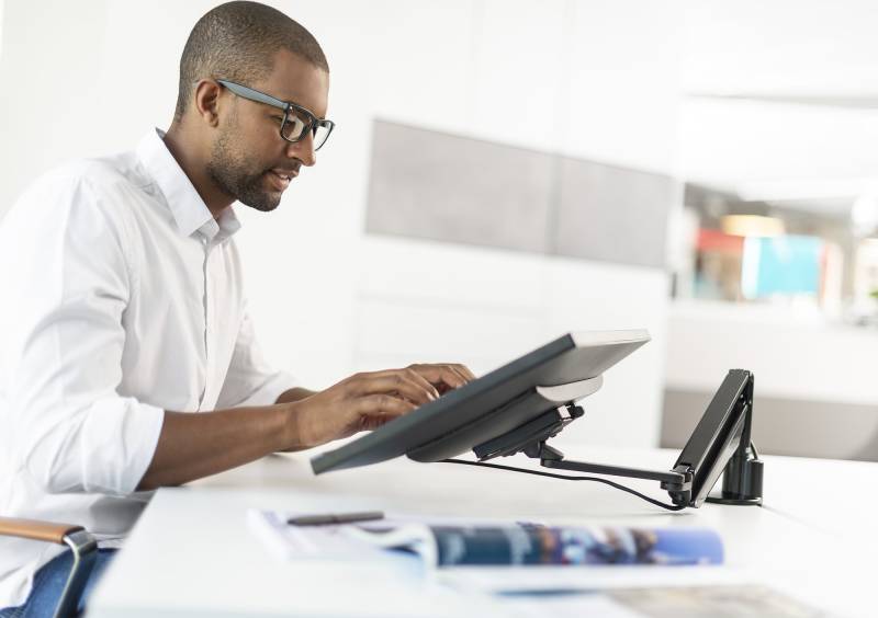 Bras support écrans et téléphone portable Novus, élégants et qualitatifs