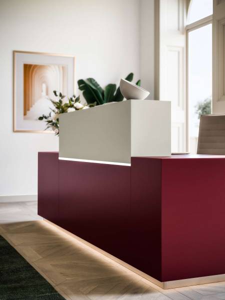 Banque d'accueil avec LED à Montpellier dans l'Hérault