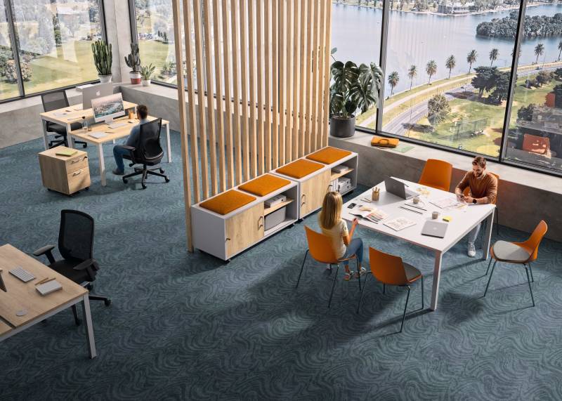 Bureau ASTROLITE RH réglable en hauteur à installer dans un open-space à Aix-en-Provence